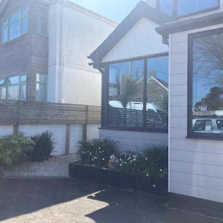 The Salt Box- Lovely Refurbished Annexe, Free Parking, Walk To Porth Beach. Saint Columb Minor Exterior photo